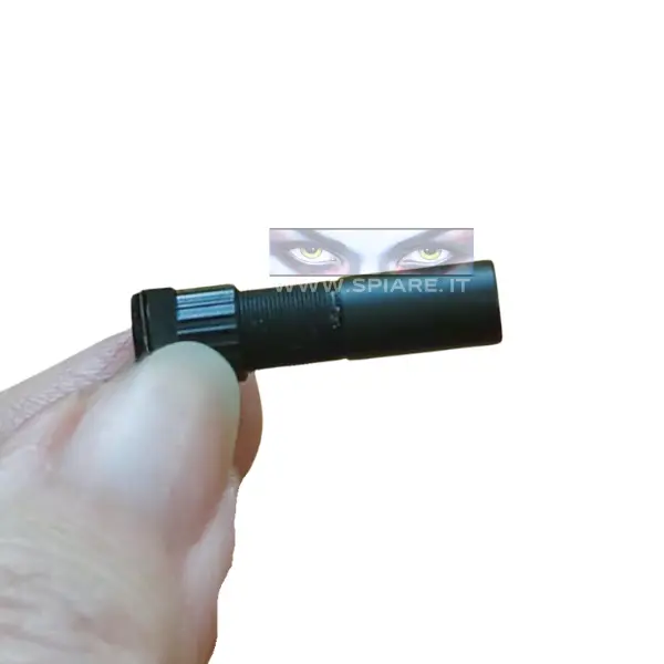 mini obiettivo zoom per lettura targhe fino a 50 metri tenuto tra indice e pollice